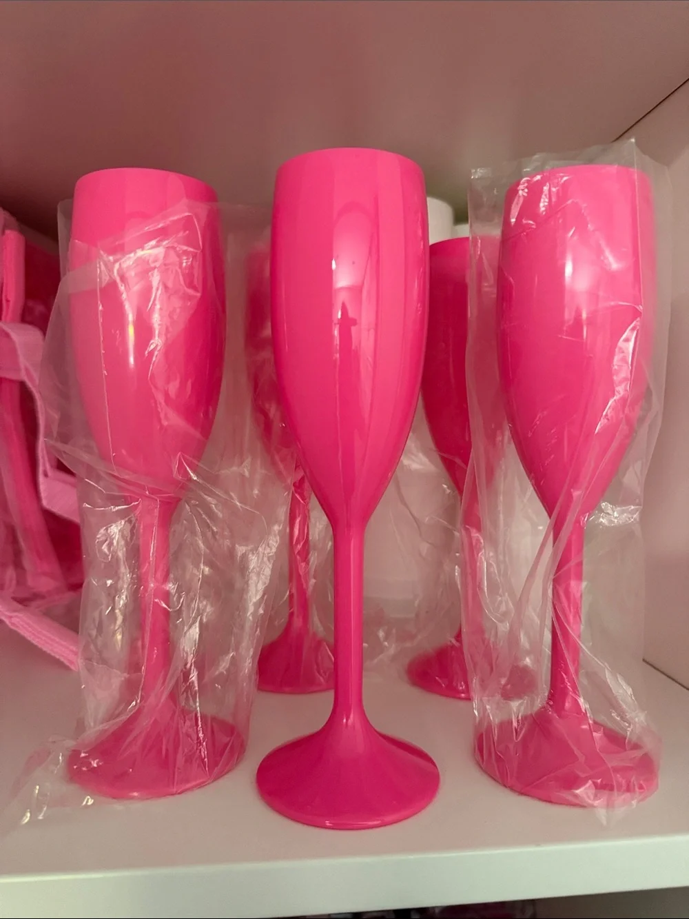 Pink acrylic Champagne Flutes - Set of 6